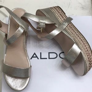 Aldo platform sandals with straps.